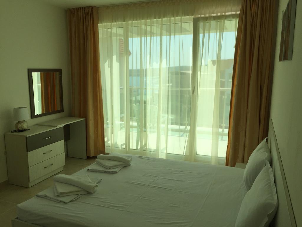 Sea Life Apartments Sinemorets Екстер'єр фото