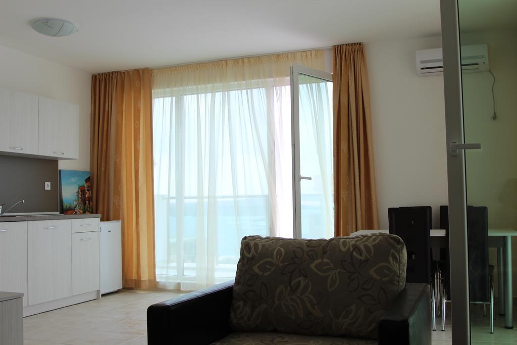Sea Life Apartments Sinemorets Екстер'єр фото